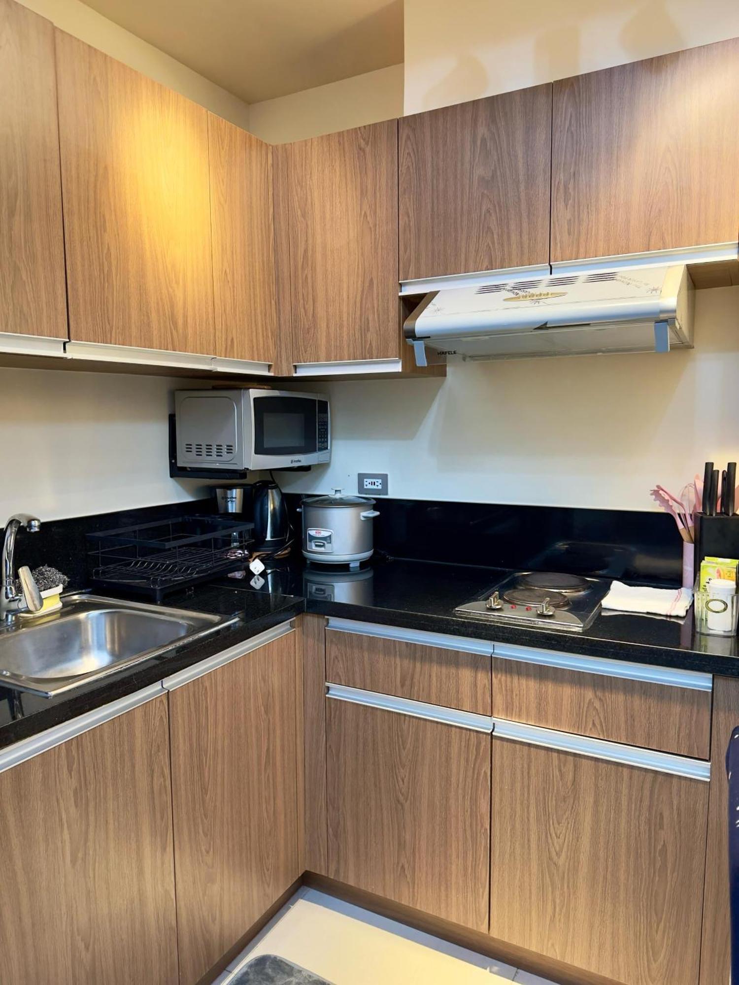 Bayfront - Near Airport, Moa, Picc, Star City, Manila Bay - Pet-Friendly With Fast Wifi, Netflix & Pool Access Pasay Exterior photo